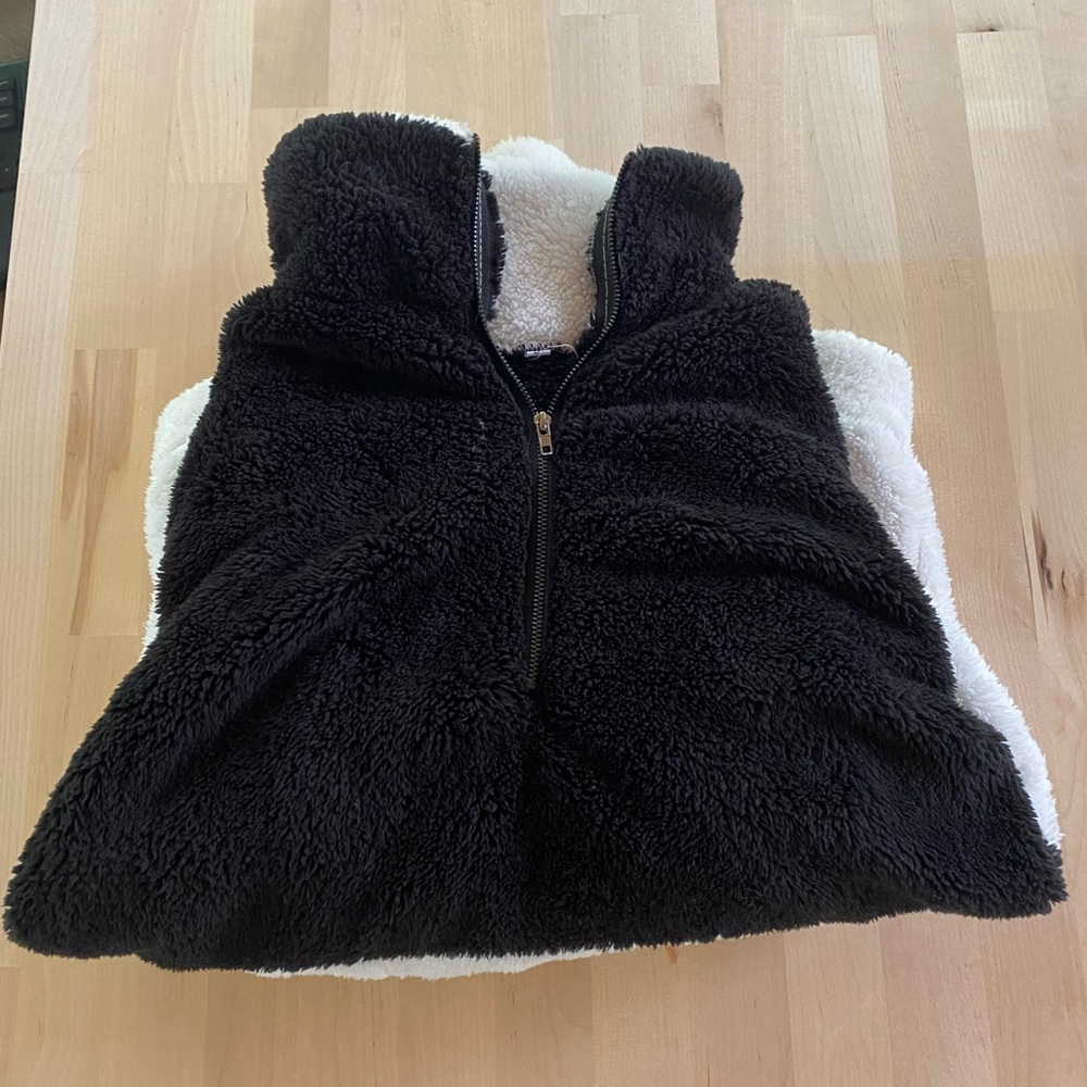 Black and White Fleece Half Zip